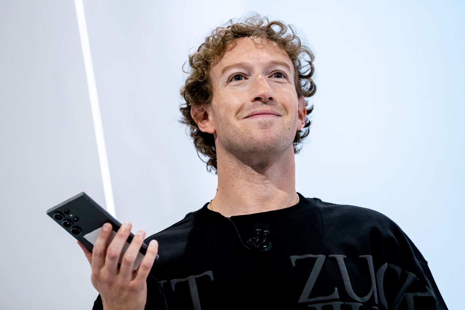 メタ社は「AIにとって決定的な年」に650億ドルもの投資を計画しているとザッカーバーグ氏が語る