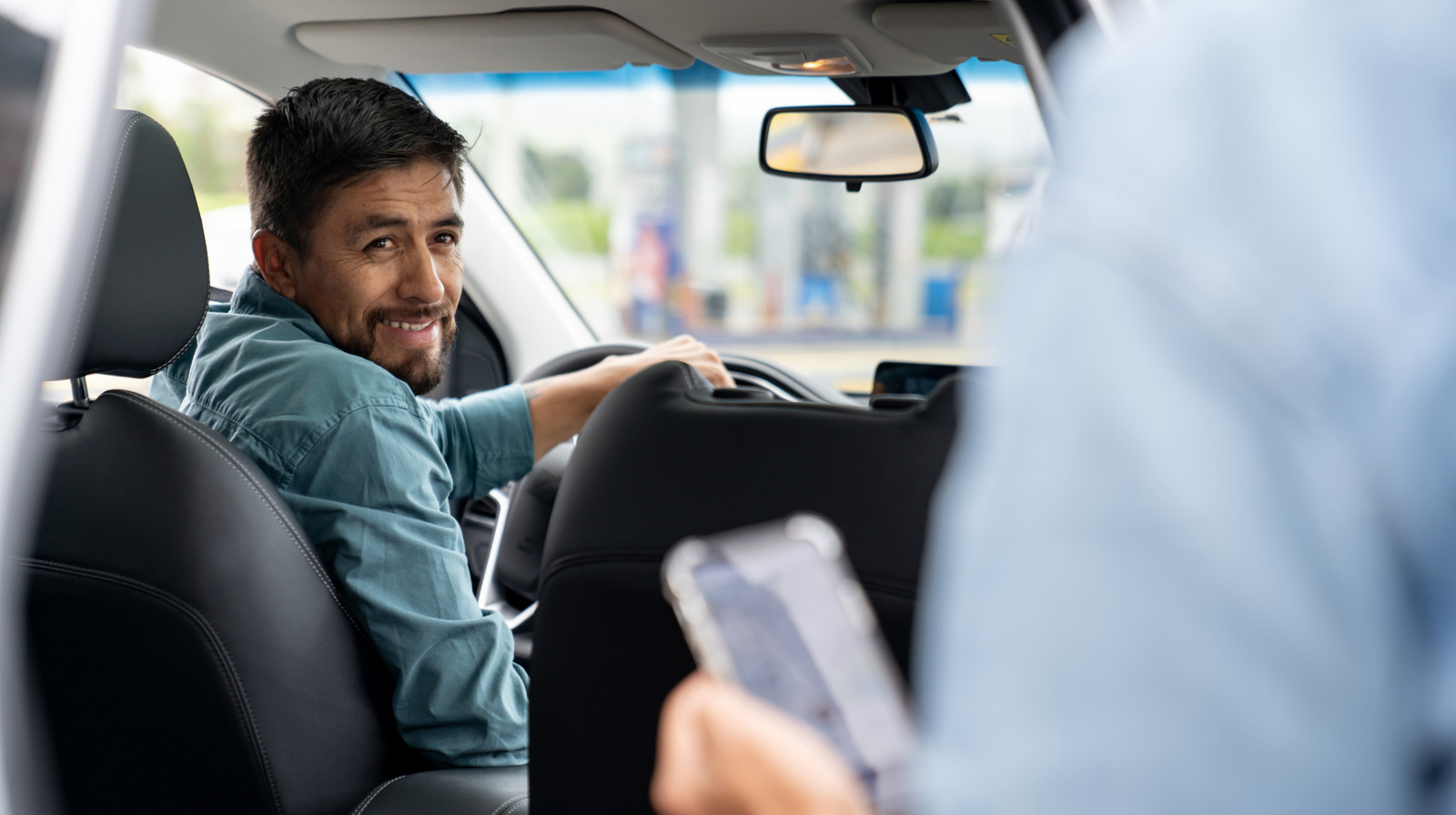 実際に機能するUberでお金を節約するための11の巧妙なトリック