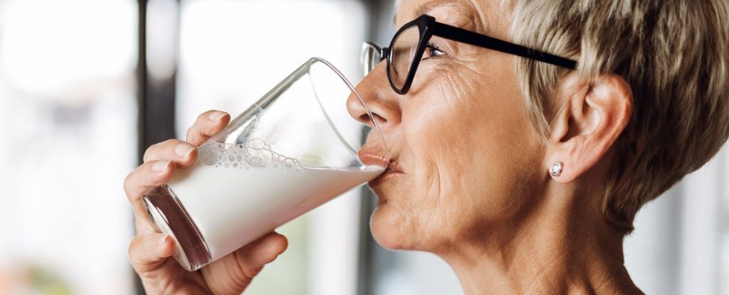 毎日コップ一杯の牛乳が腸がんのリスクを最大14%減らす可能性があることが研究で判明