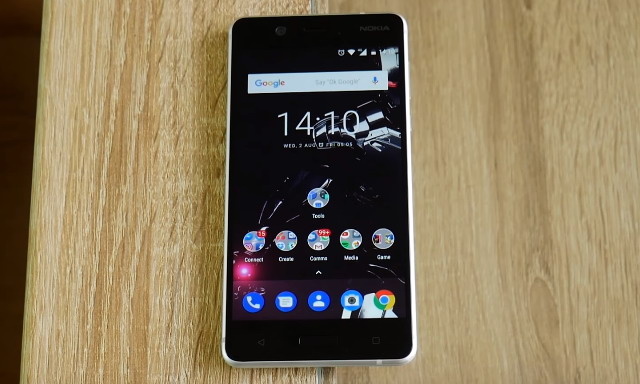 Nokia 5 で Fastboot モードに入る方法