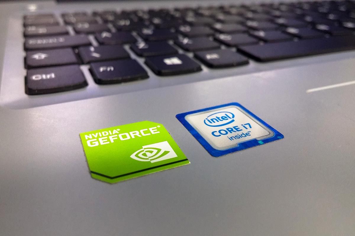 グラフィックが必要とするWindows11のnvidiaドライバーをダウンロードしてください