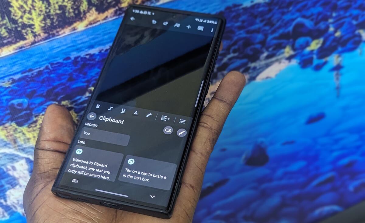 Android フォンでクリップボードにアクセスする方法