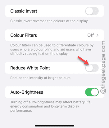 明るさを最大にしてもiPhoneの画面が暗い