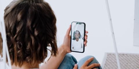 iPhoneでキャッチホンが機能しない問題を修正する方法