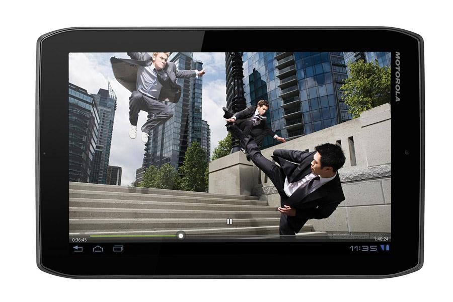 Motorola Xoom 2 Media Edition Wi-Fi と Google Pixel タブレットの比較