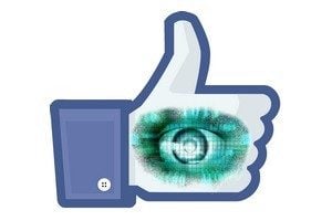 Facebookは違法なデータ収集の全体として否定します